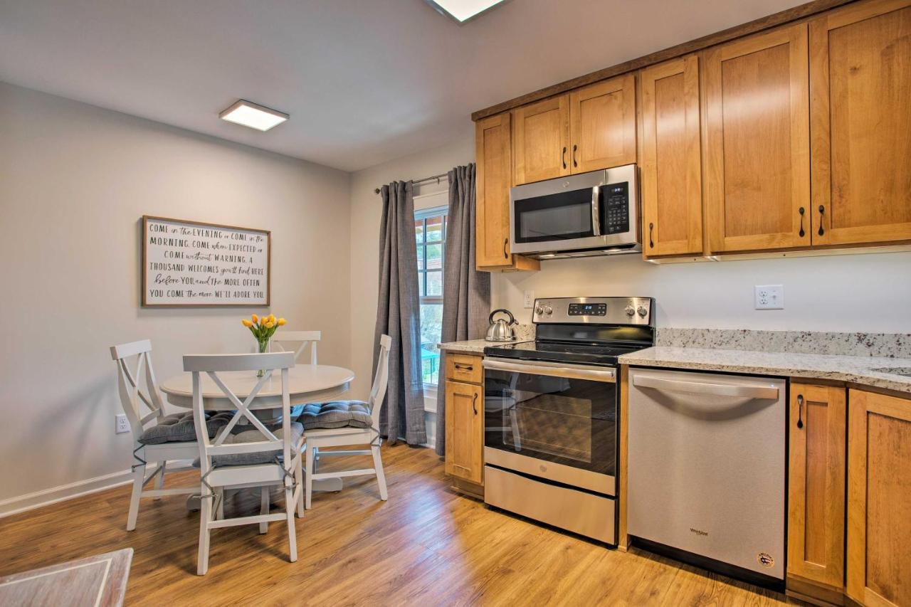 Saluda Main Street Retreat - Central Location! 外观 照片