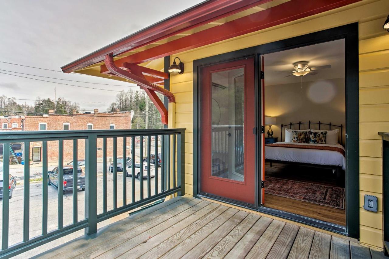 Saluda Main Street Retreat - Central Location! 外观 照片